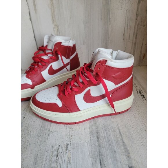 Air jordan‎ women 11 red elevate high varsity shoe Nike - Picture 3 of 10